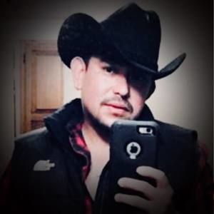 Meet your Posher, Adan